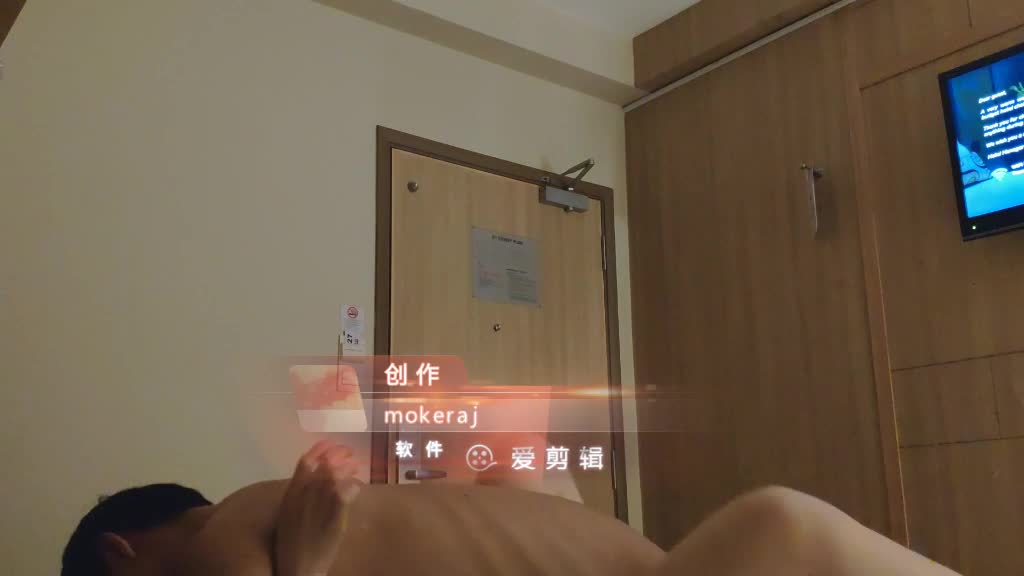 爆肏留学校花模特，反差婊身材没得说，私密处也很粉嫩，美女说肏的好疼#模特  #反差
