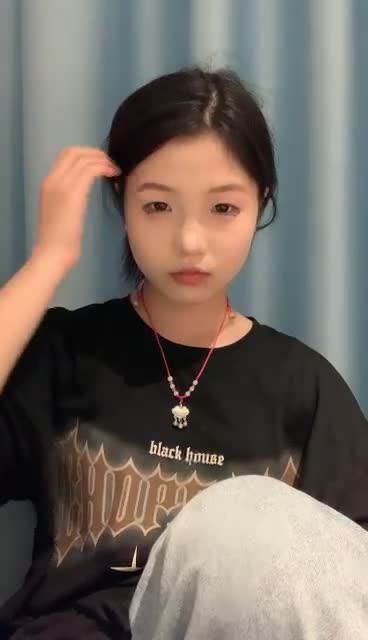 专约18，9岁的学生妹，【你的宇吖】，尺度升级~约炮操嫩妹#你的宇吖  #约炮