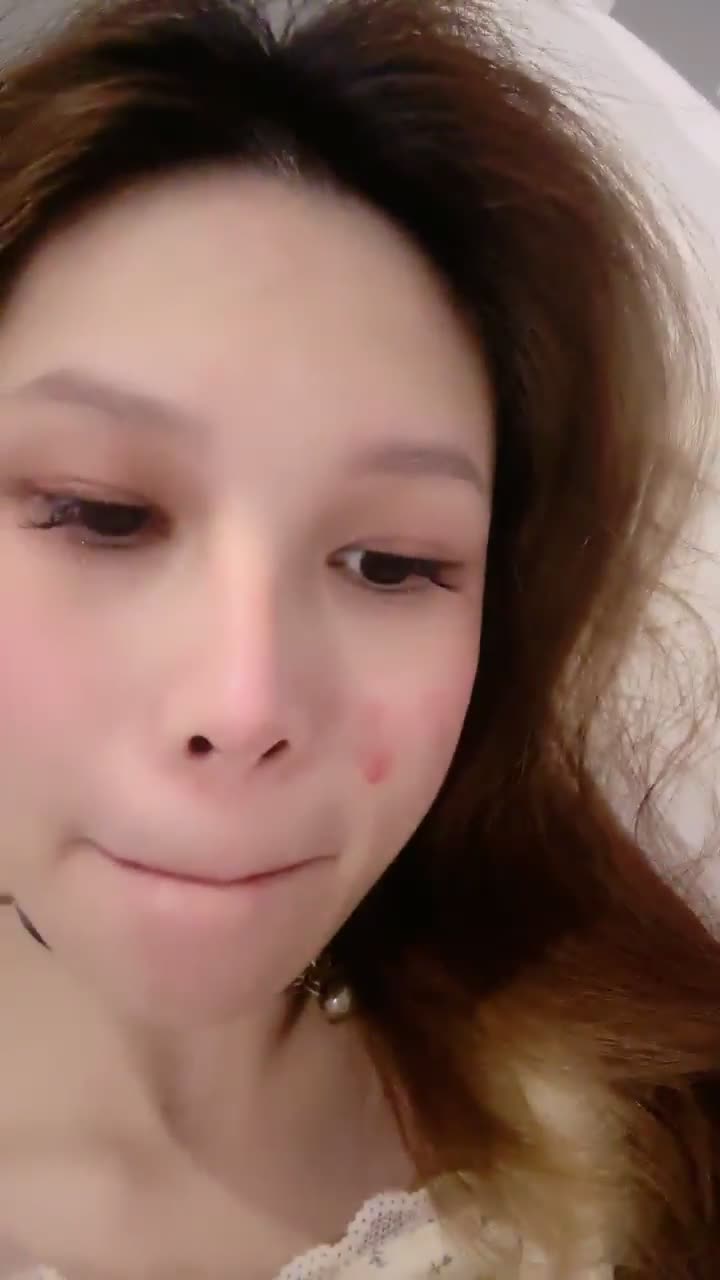 【蜜桃酱耶】美女终于约榜一大哥啪啪直播了，操翻了#蜜桃酱耶  #直