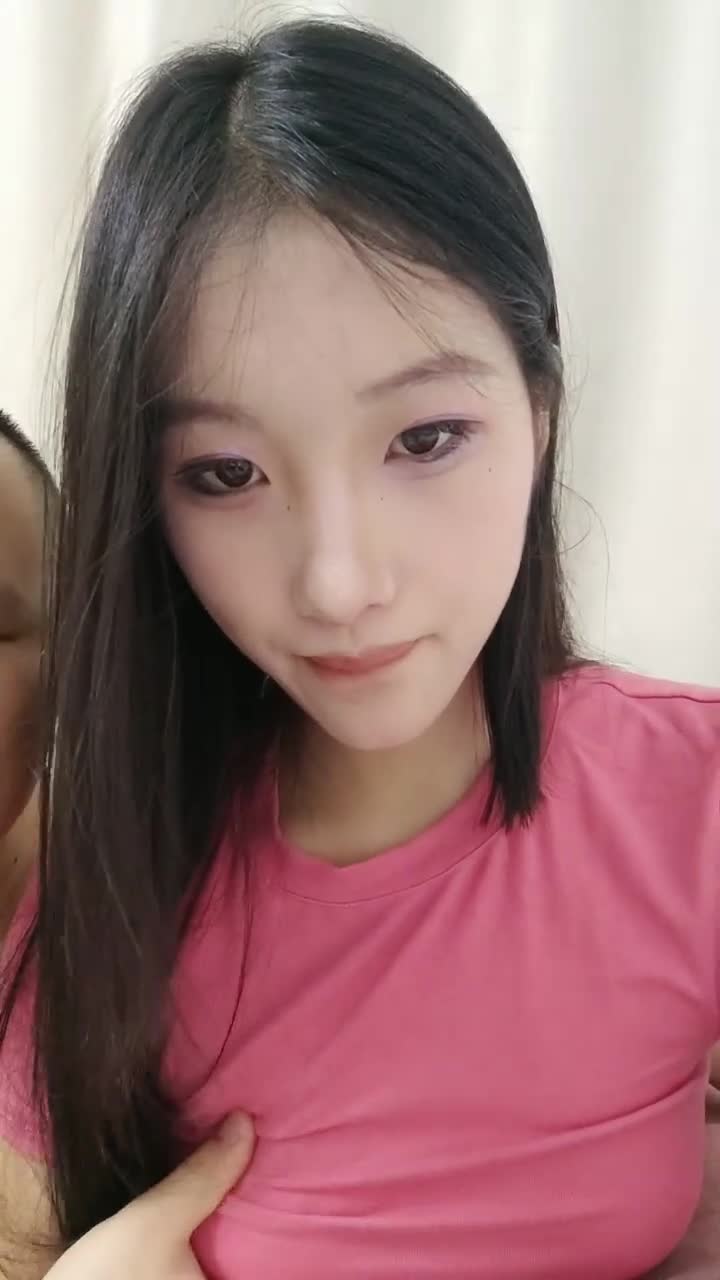 极品校花! 身材完美 吃鸡互舔 主动骑乘 卫生间后入~啪啪狂干~爽死啦~#校花  #吃鸡  #骑乘  #后入