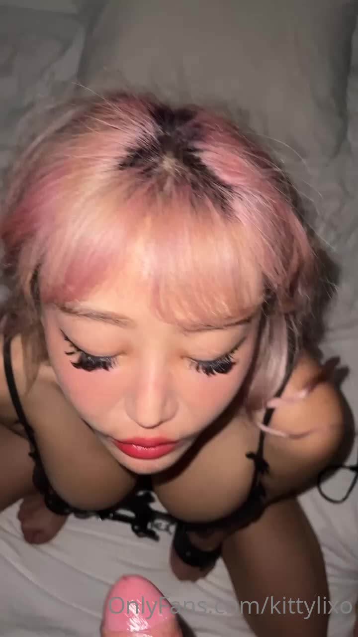 #Kittylixo #调教 #口交 #深喉 #颜射
