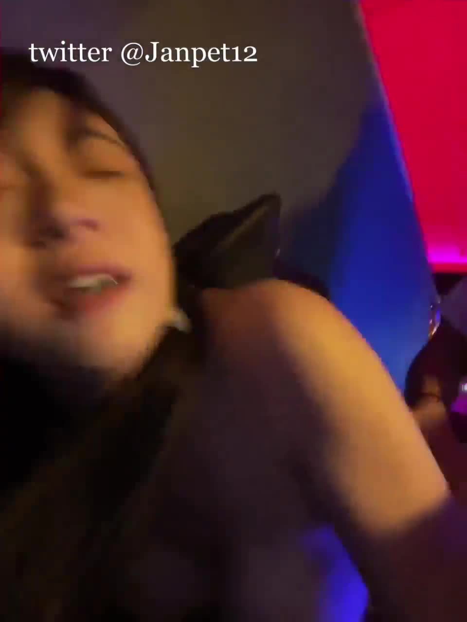 爆乳推特博主【Janpet12】激操粉丝见面会第二弹，群P多人运动露出前吃屌后内射~合集1#母狗  #网红  #推特  #爆乳  #Janpet12  #群P #内射