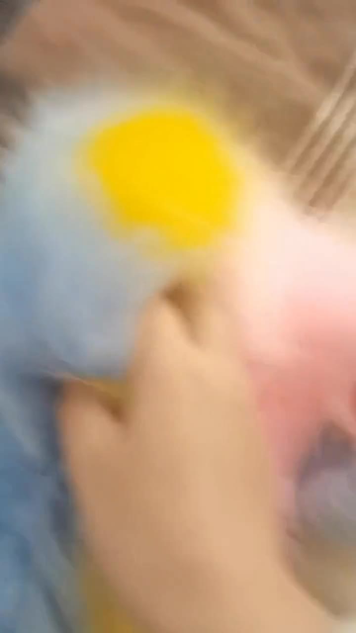 不做高傲快乐的小可爱却要做金主的小母狗，稚嫩露脸眼镜乳钉反差妹不雅私拍合集3#母狗  #露脸  #乳钉  #反差