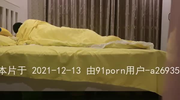 #91小马哥 #91精华 #本土 #大神 #真实 小马日记 21 176CM 45KG的独居车模 现学口 太单纯了 22 第一次见面 直奔私人影院 不过瘾 直接带回家 23 上天入地 24 亲戚来了 自己隔着内裤摸了好几次 看的出来是想要了 防走失导航-->@QWFL8 14