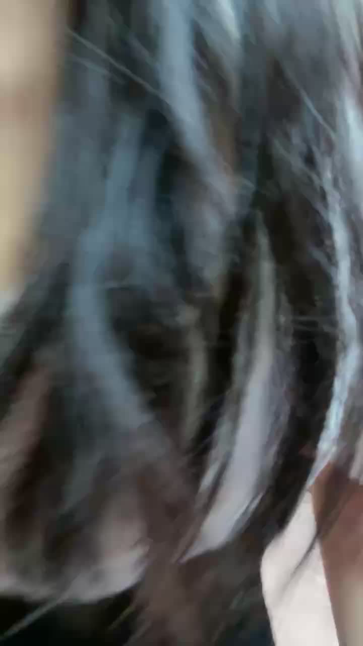 性感风情又妩媚的大奶子姐姐，露脸跟小哥哥啪啪直播大秀，口交大鸡巴让小哥抠逼玩弄各种抽插，浪叫呻吟不止#大奶子  #直播  #抠逼  #呻吟
