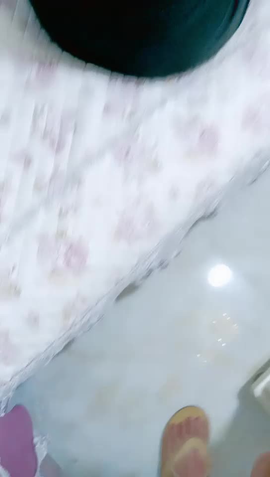【剧情演绎】客厅内狂艹小嫂子 对话精彩刺激，半推半就拉拉扯扯最终无套艹了小嫂子#剧情演绎  #嫂子  #无套  #乱伦