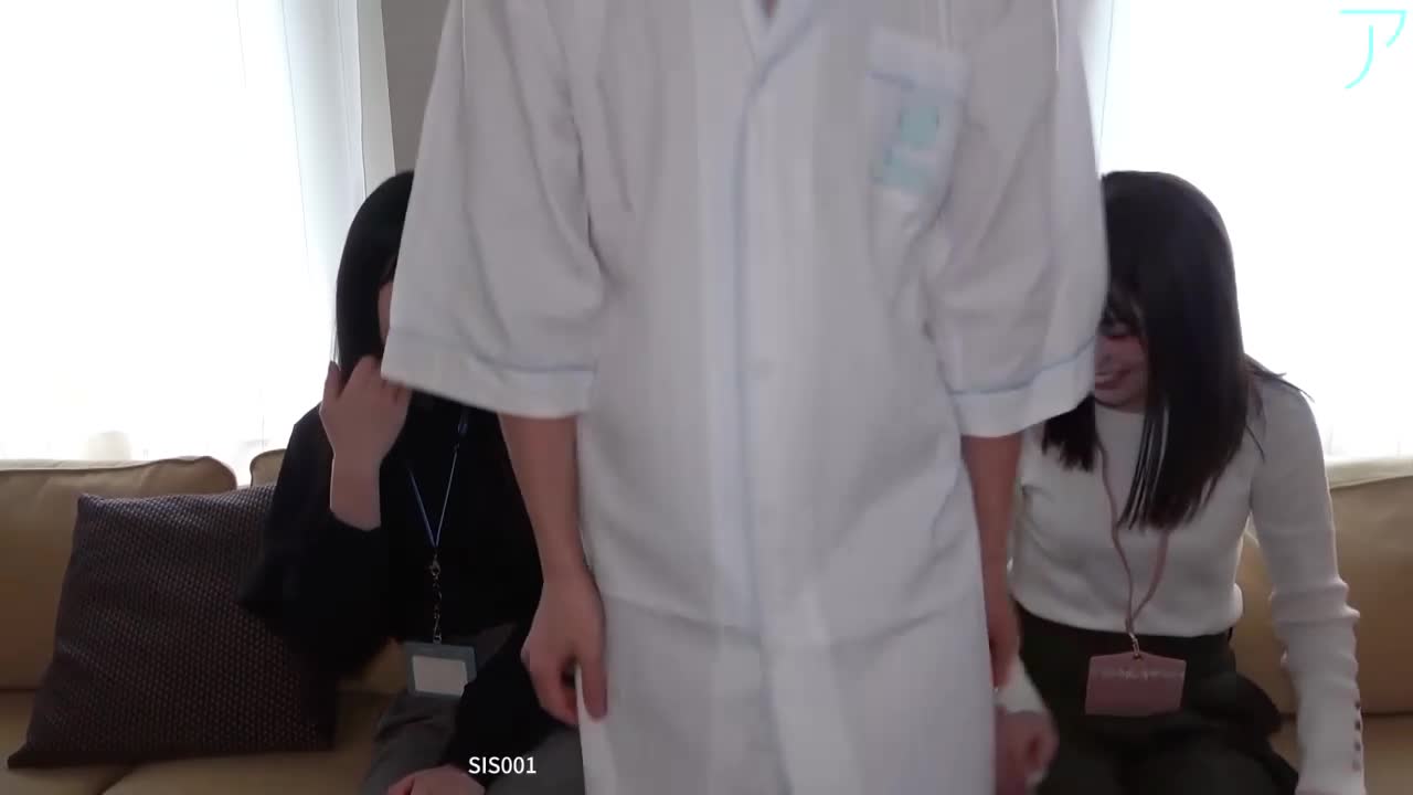 大神双飞一对漂亮甜美的姐妹花【双飞名场面】干一个舔一个抠一个，忙的不亦乐乎，无套内射#双飞  #内射