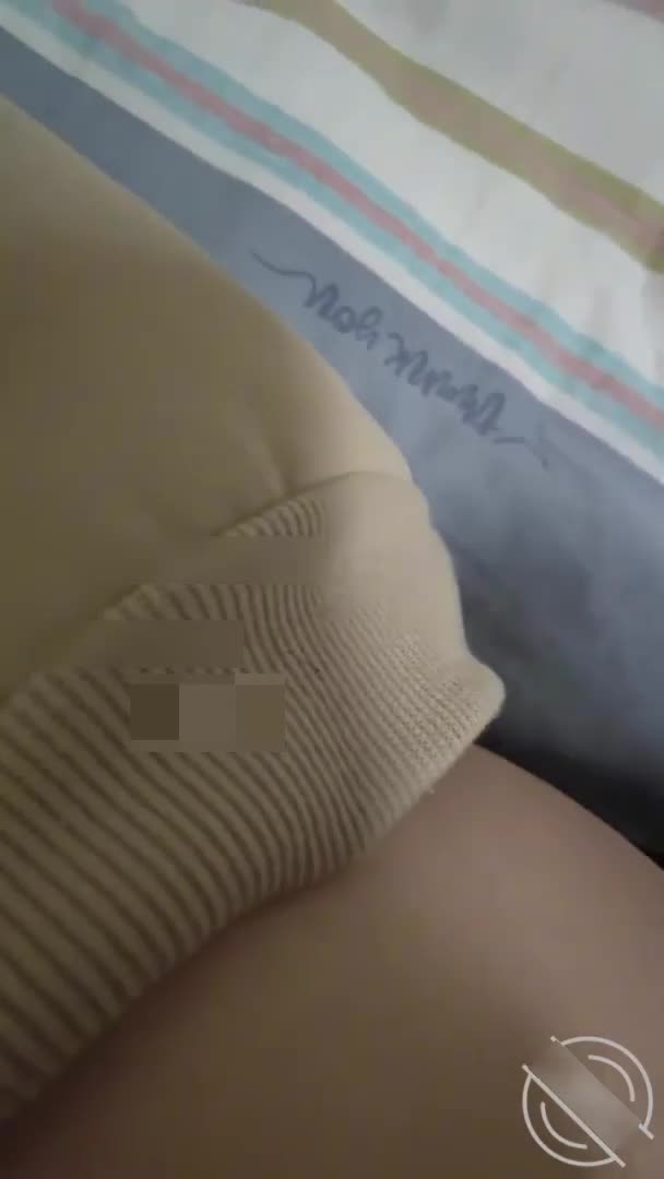 强推！最强兄妹乱伦-撕破黑丝绑住双手上了00后骚妹妹！妹妹的JK制服配黑丝#兄妹乱伦  #黑丝  #00后   #制服