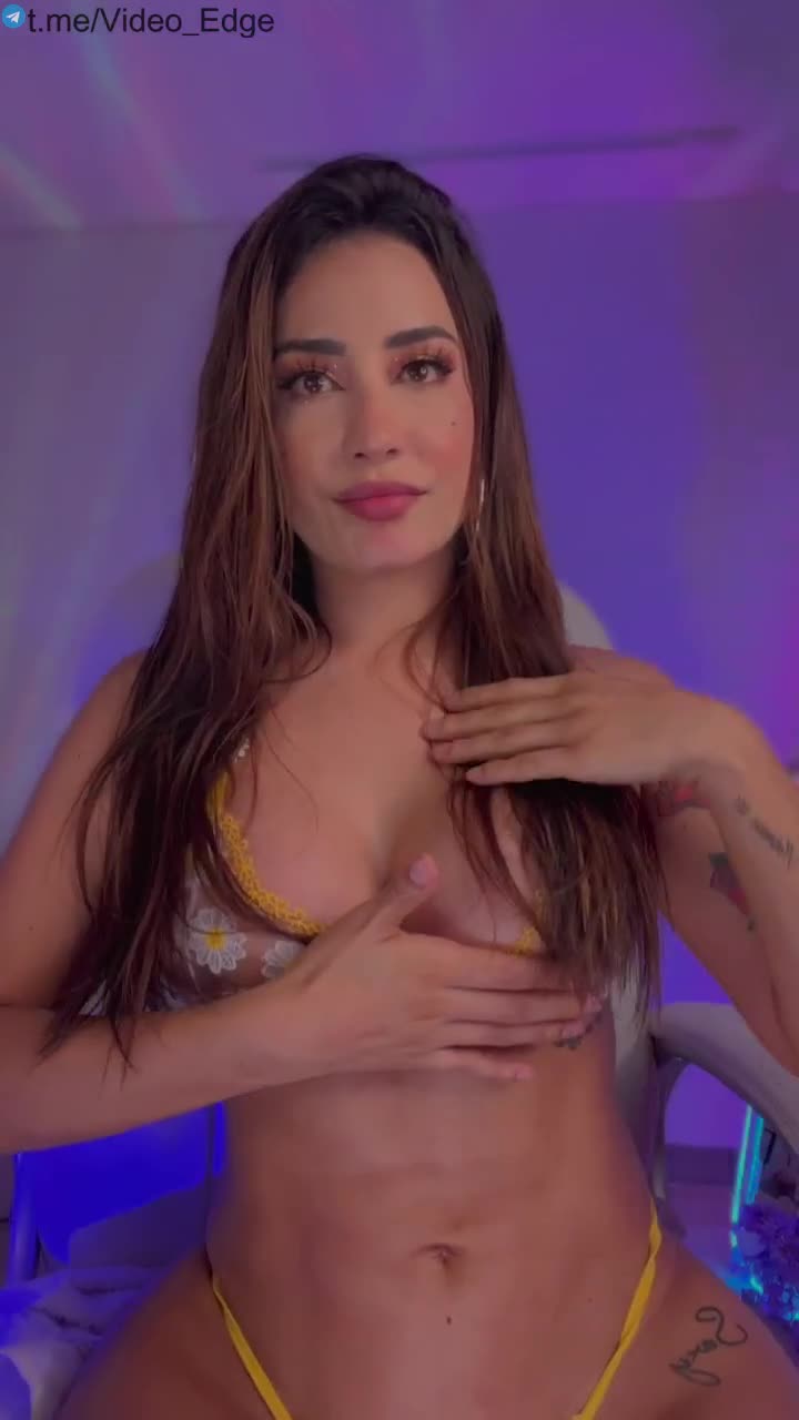 #onlyfans #Vanessa_sexxy 有腹肌的健康肤色