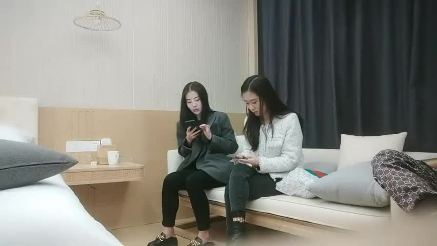 #口交 #女上位 #偷拍自拍 #探花 #素人探花精选双飞两美女哥用力别停继续东北妹子真耐操小哥不停轮流猛怼两闺蜜边操边摸逼超级享受也累的够呛