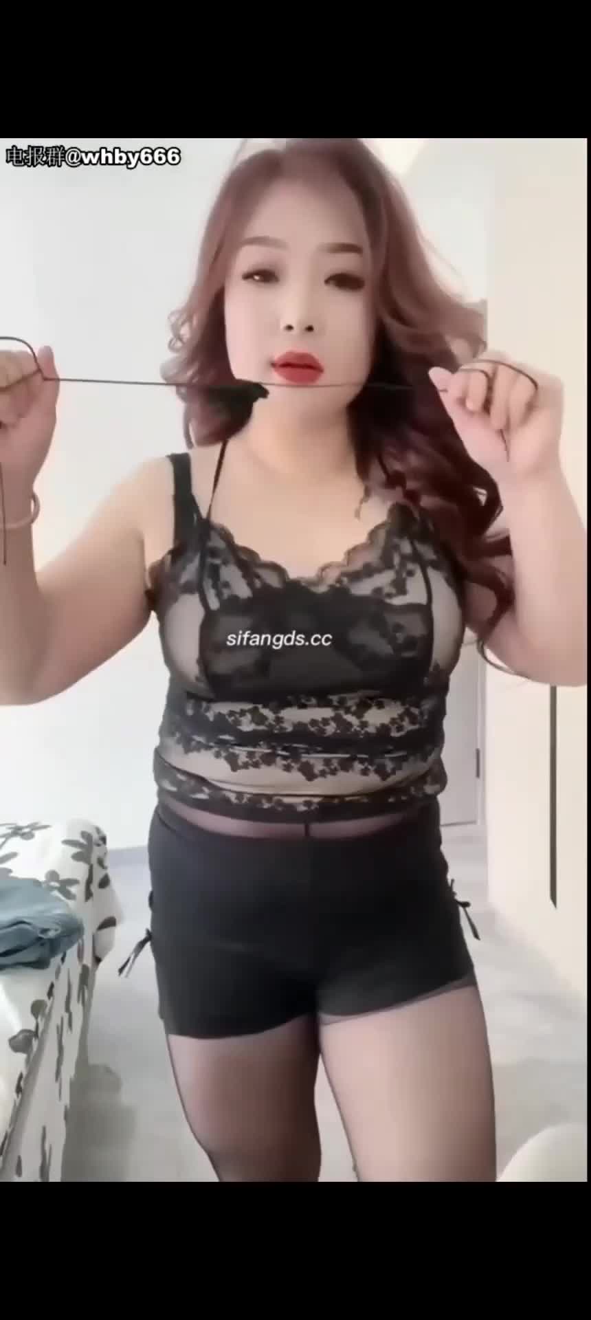 #巨乳 #熟女 #自慰 #美女 #裸舞快手美女私下福利