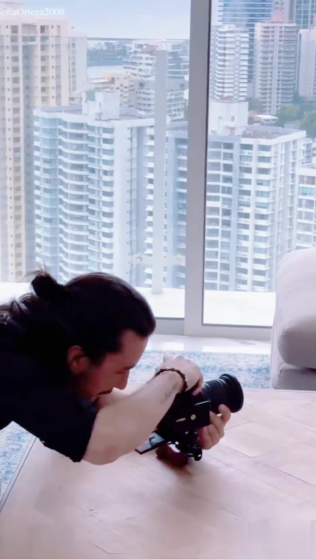 #onlyfans 欧美洋妞被老法师喂药强奸太过瘾 点击查看更多