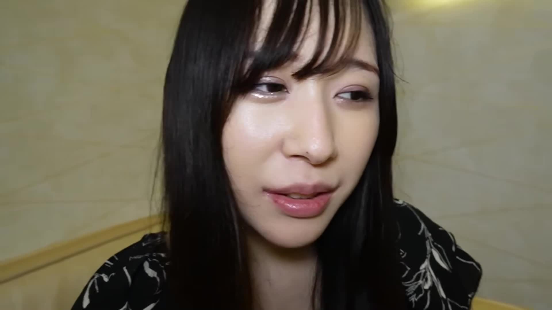 优雅利落女大学生天使脸孔白滑美乳 被连续中出内射两次#女大学生  #内射