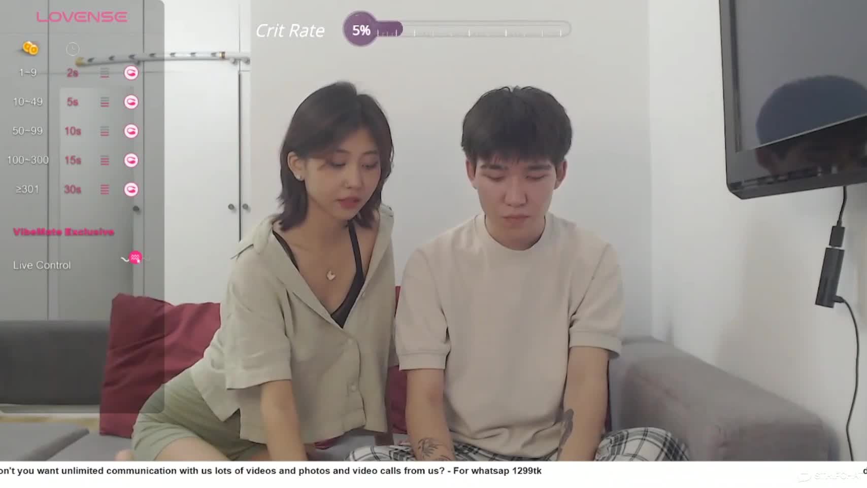 极品神似孙燕姿，【 华人高颜值淫女】，说实话女主是真好看，颜值杠杠滴，特别喜欢抹胸那套#高颜值