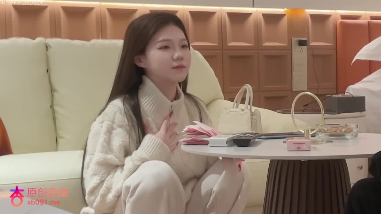#功夫 #武术杏吧Up主【欧阳克】杏吧欧阳克-今天约了个白虎妹子，还是个有肉不显胖的极品身材，做得太用力腿都在颤抖，最后成功忽悠她无套射在了里面