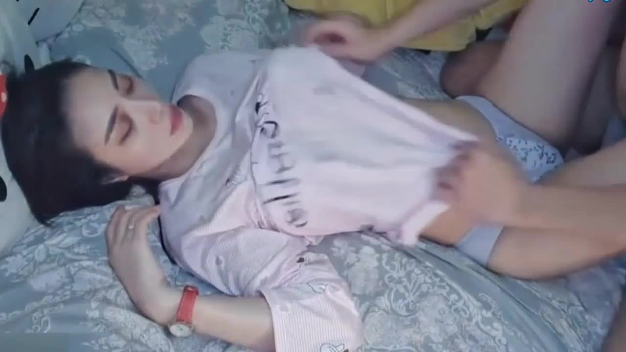 #巨乳 #女性高潮 #偷拍自拍 #素人 #业余真实家庭摄像头流出超高颜值美妻睡梦中被插入高潮迷离刺激啪啪
