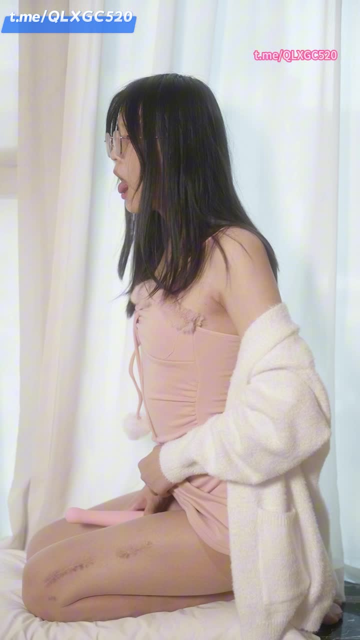 #Tiger #完整版 #伪娘 #ts #男娘推特上很火的伪娘摄影师Tiger 付费资源 喜欢的话多点点赞 我帮过来vol.64小云vol
