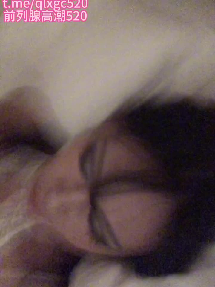 #伽摩 #伪娘 #ts #完整版 #抽纸小隶“你好香啊。。”“老公你这样舔我会表情管理失败的”“后入好爽”