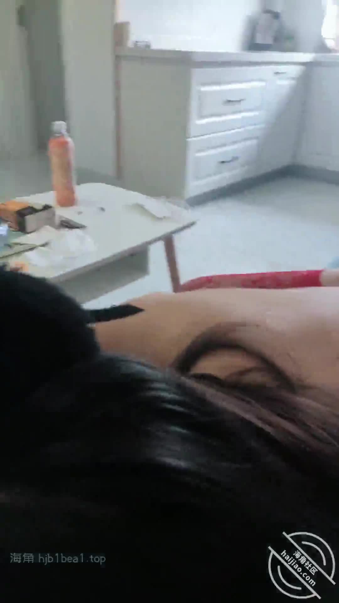 海角乱伦大神【善良的小嫂子】原版福利合集2，各种究极调教，找人3P亲嫂子#海角乱伦  #善良的小嫂子  #调教  #3P #嫂子