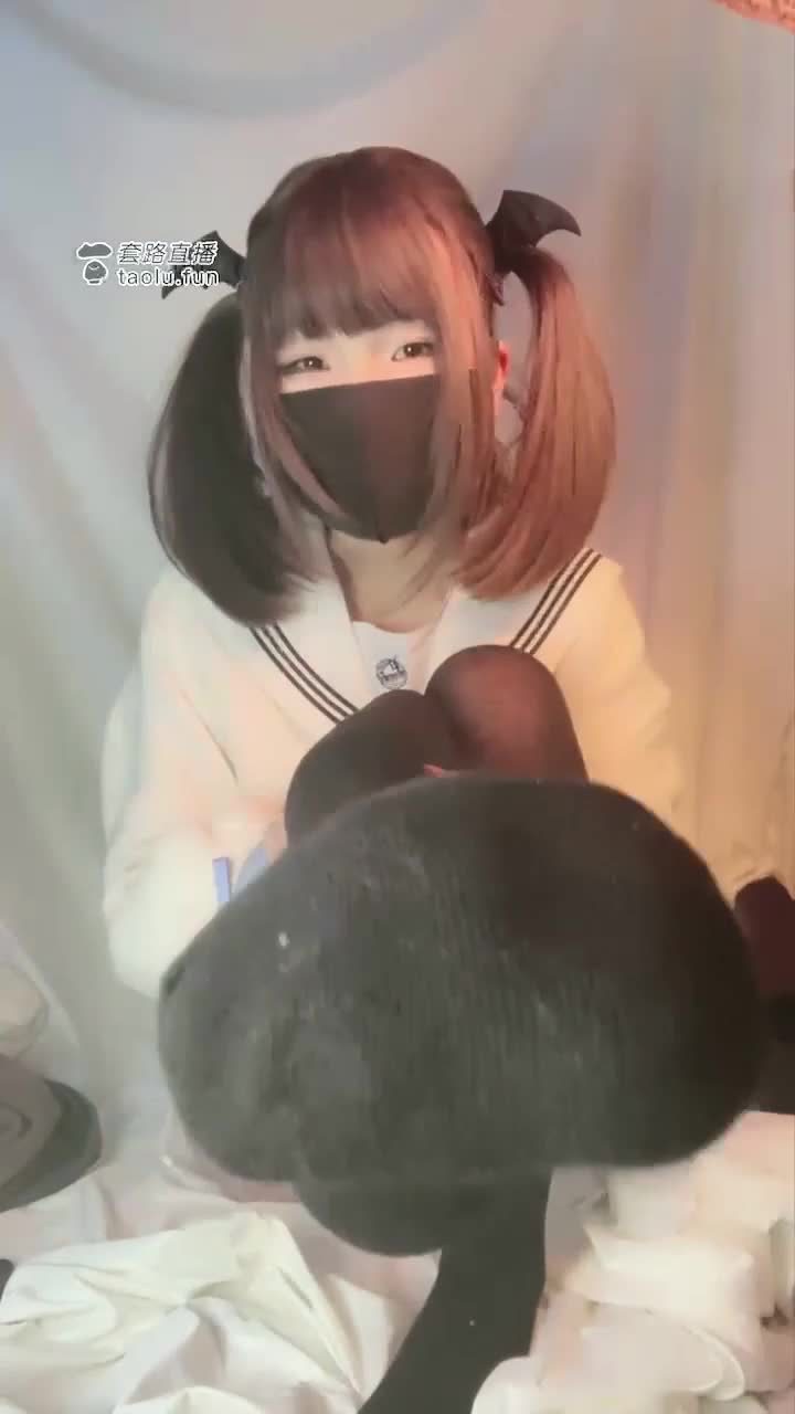 #偷拍自拍 #素人 #业余真实 #美胴 #狂插芃芃大人绿帽剧情