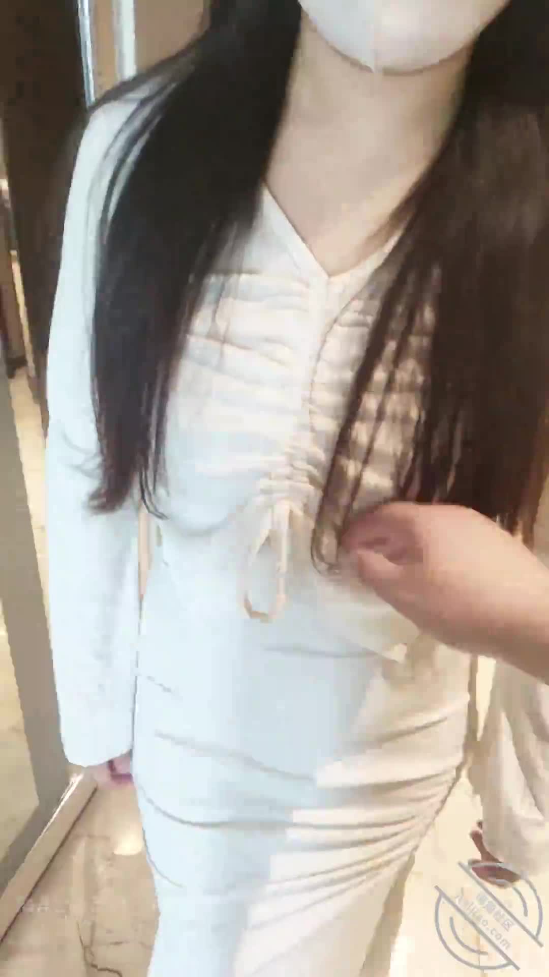 海角乱伦大神【善良的小嫂子】原版福利合集2，各种究极调教，找人3P亲嫂子#海角乱伦  #善良的小嫂子  #调教  #3P #嫂子