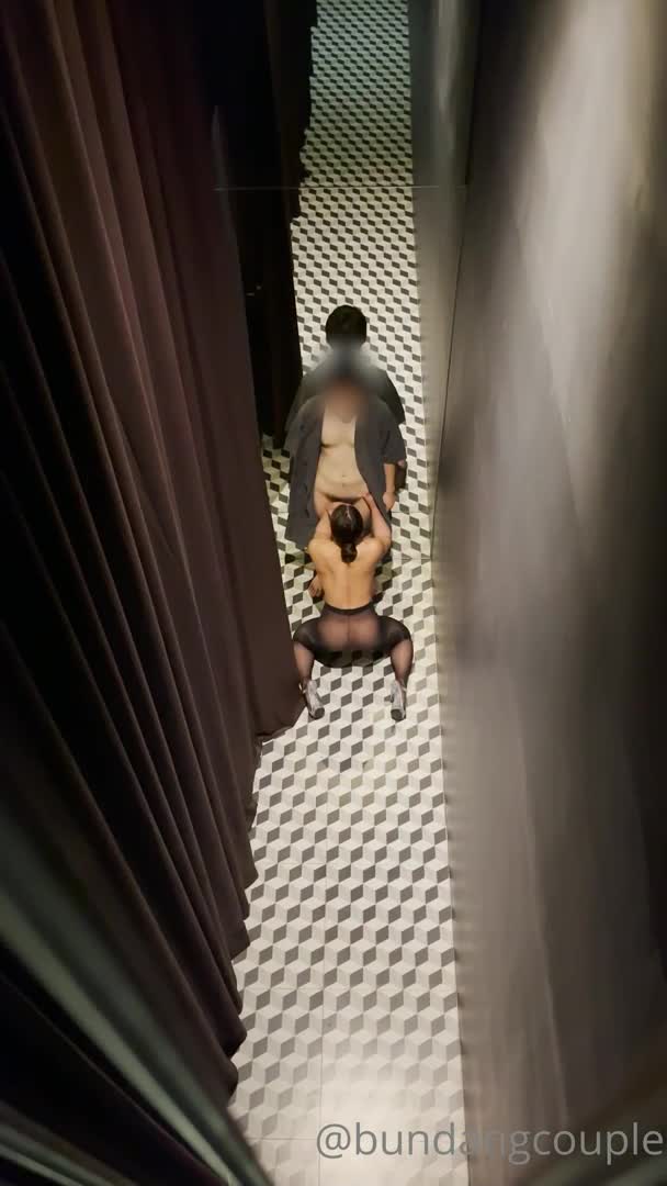 柔中带刚大阴蒂，撸铁健身女神【bundangcouple】福利合集2，裸体健身啪啪自慰#bundangcouple  #自慰  #裸体健身  #健身女神  #大阴蒂
