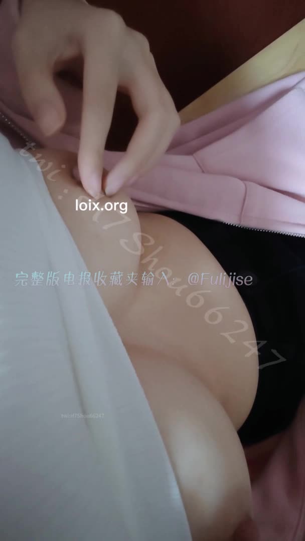 小鹤酱-炮机黑丝记录 #自慰 #黑丝 #高跟鞋 #华伦天奴