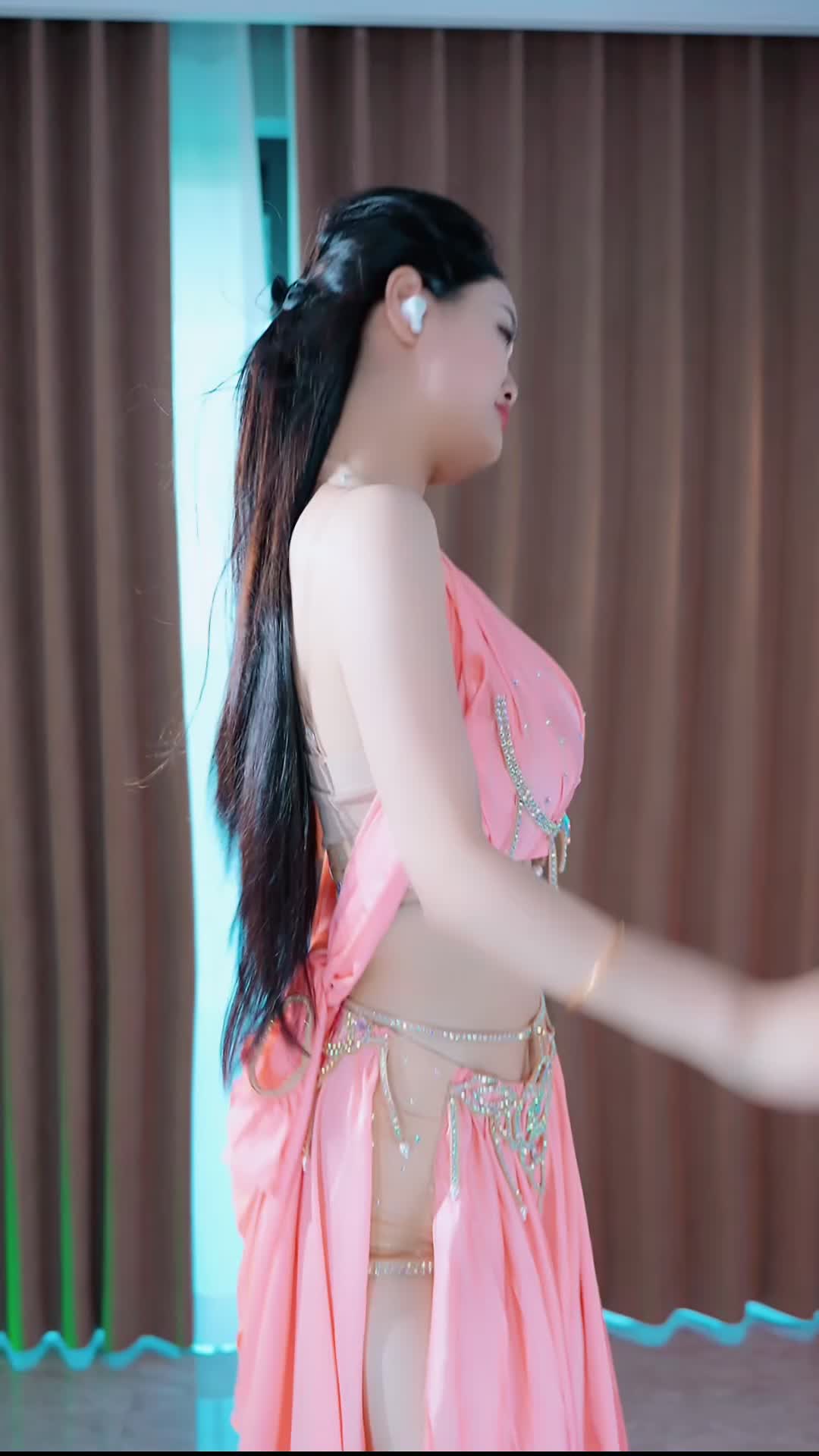#大梦 #抖音 #舞蹈 #中国舞 @ikan_live 2024-06-18