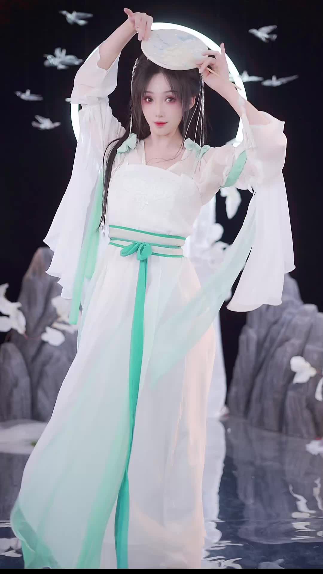 #就是这个羊 #抖音 #舞蹈 #中国舞 @ikan_live 2024-06-25