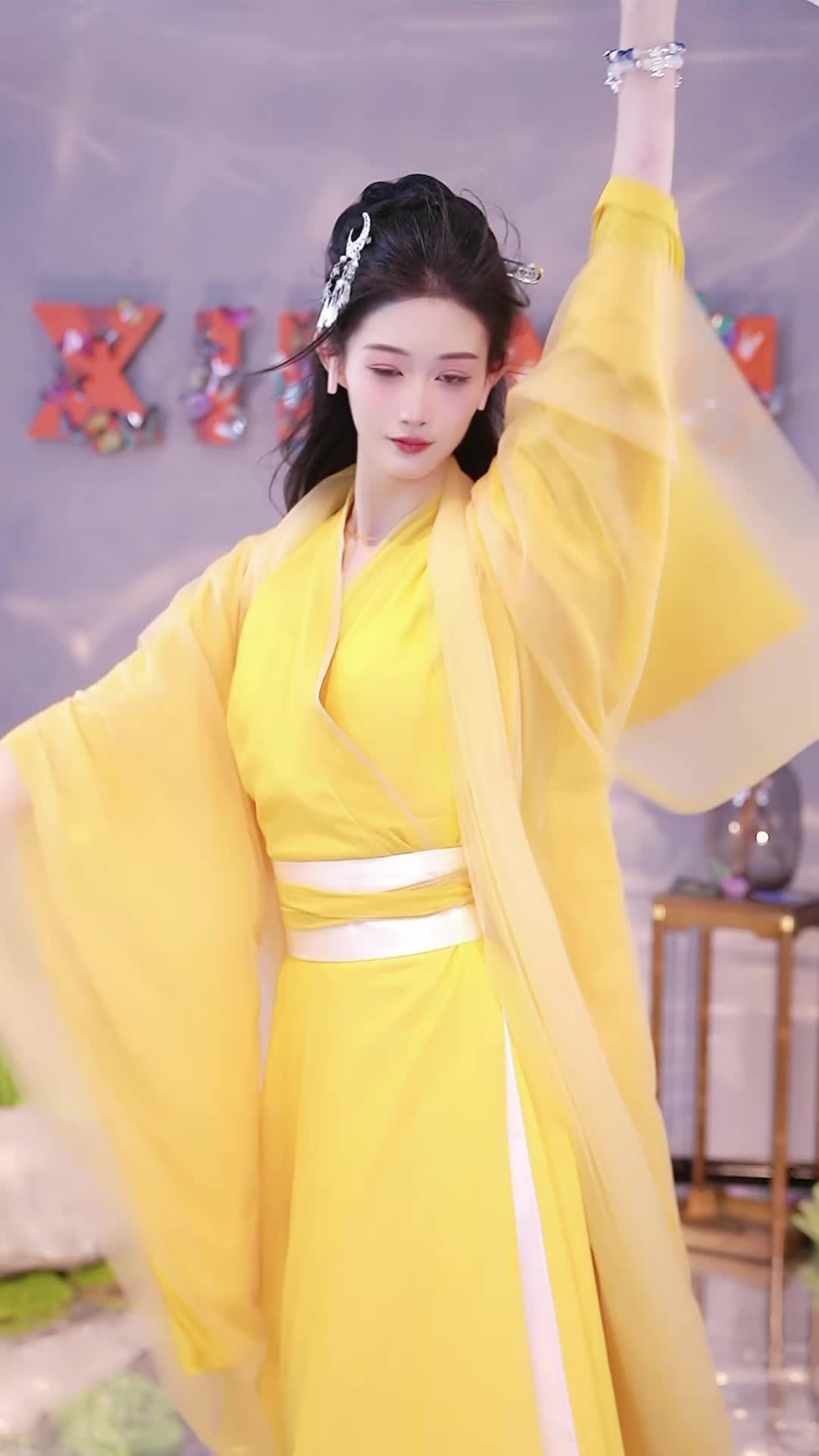 #思思 #抖音 #舞蹈 #中国舞 @ikan_live 2024-06-26