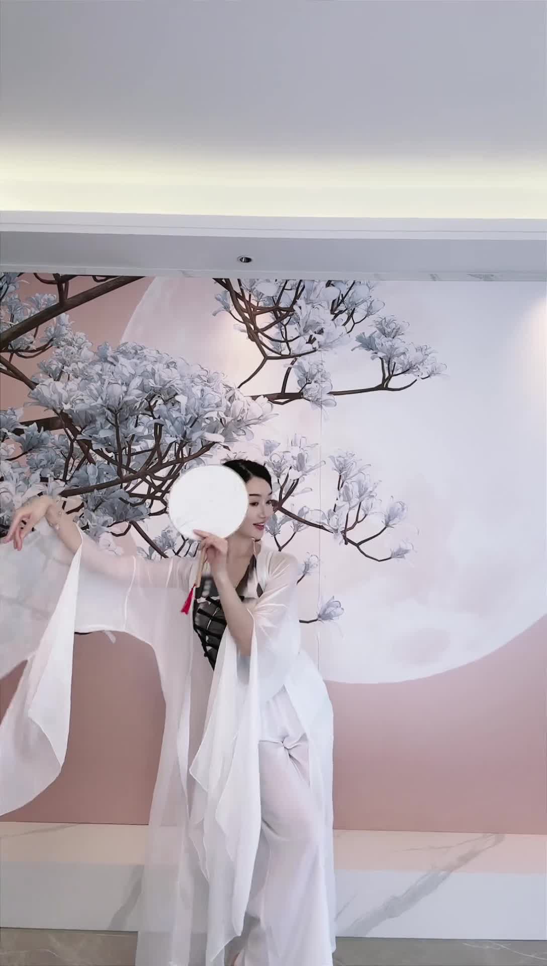 #中国舞_莹莹 #抖音 #舞蹈 #中国舞 @ikan_live 2024-06-26