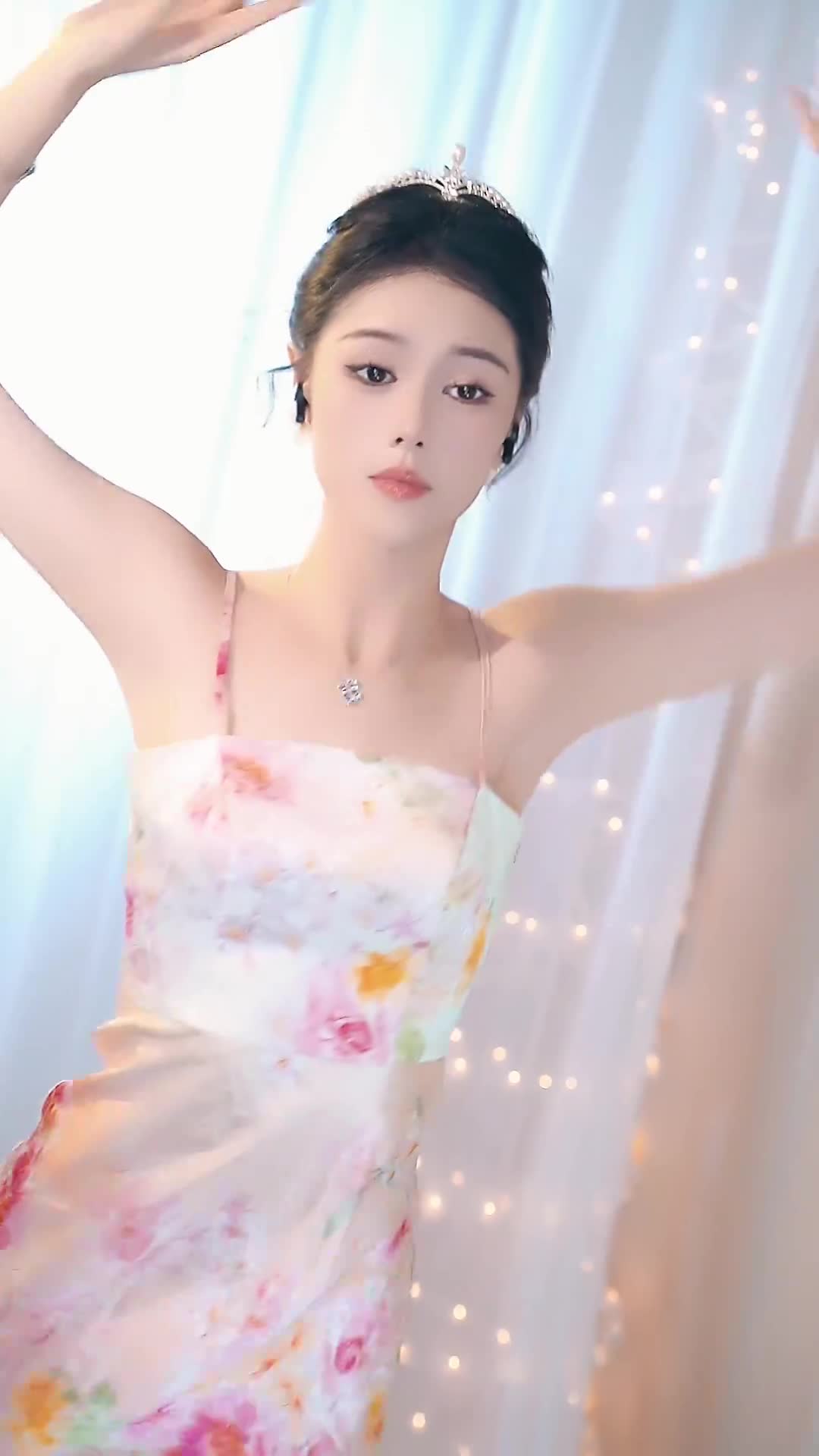 #温南汐 #抖音 #舞蹈 #中国舞 @ikan_live 2024-06-19