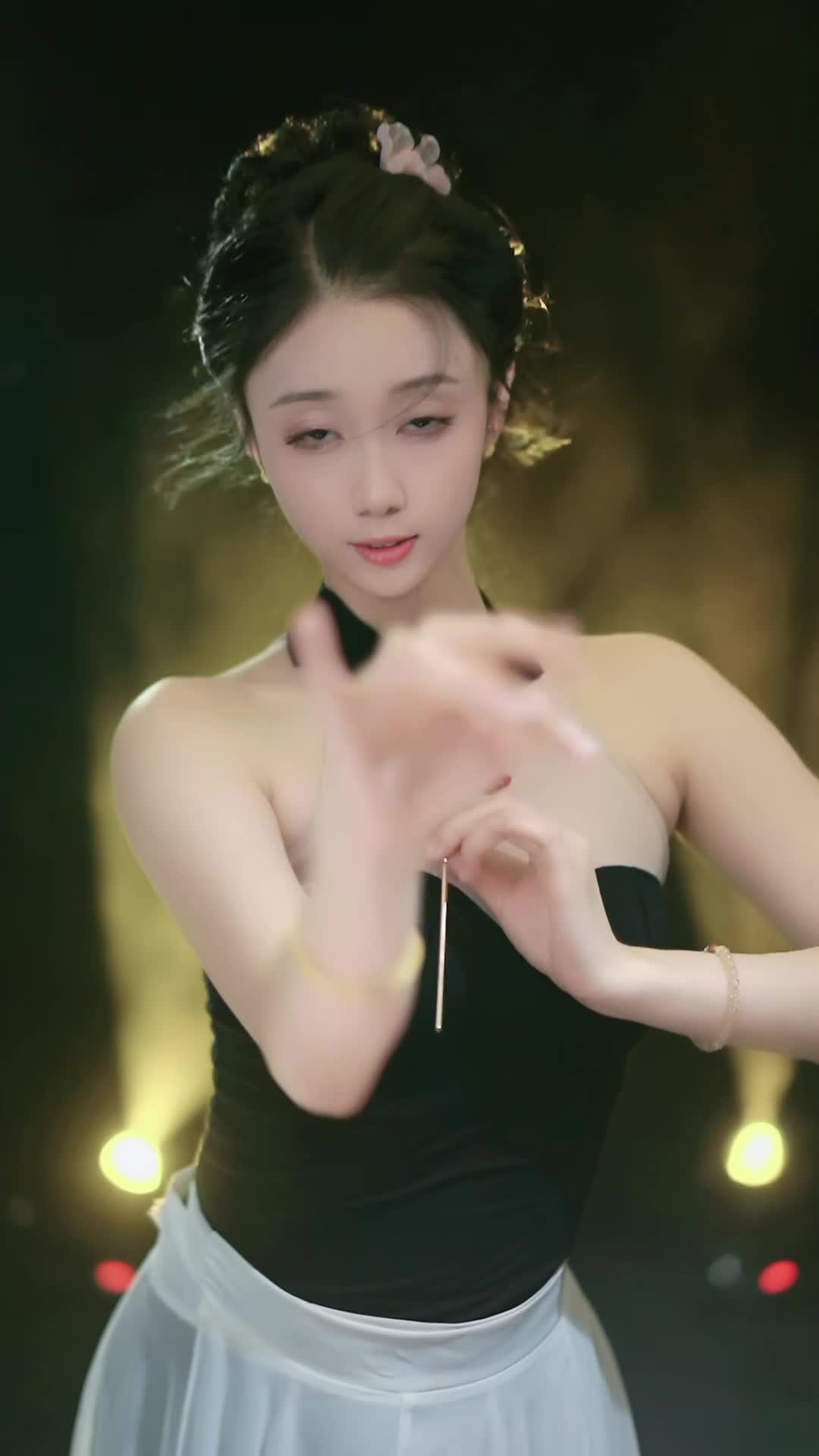 #苒苒 #抖音 #舞蹈 #中国舞 @ikan_live 2024-06-18