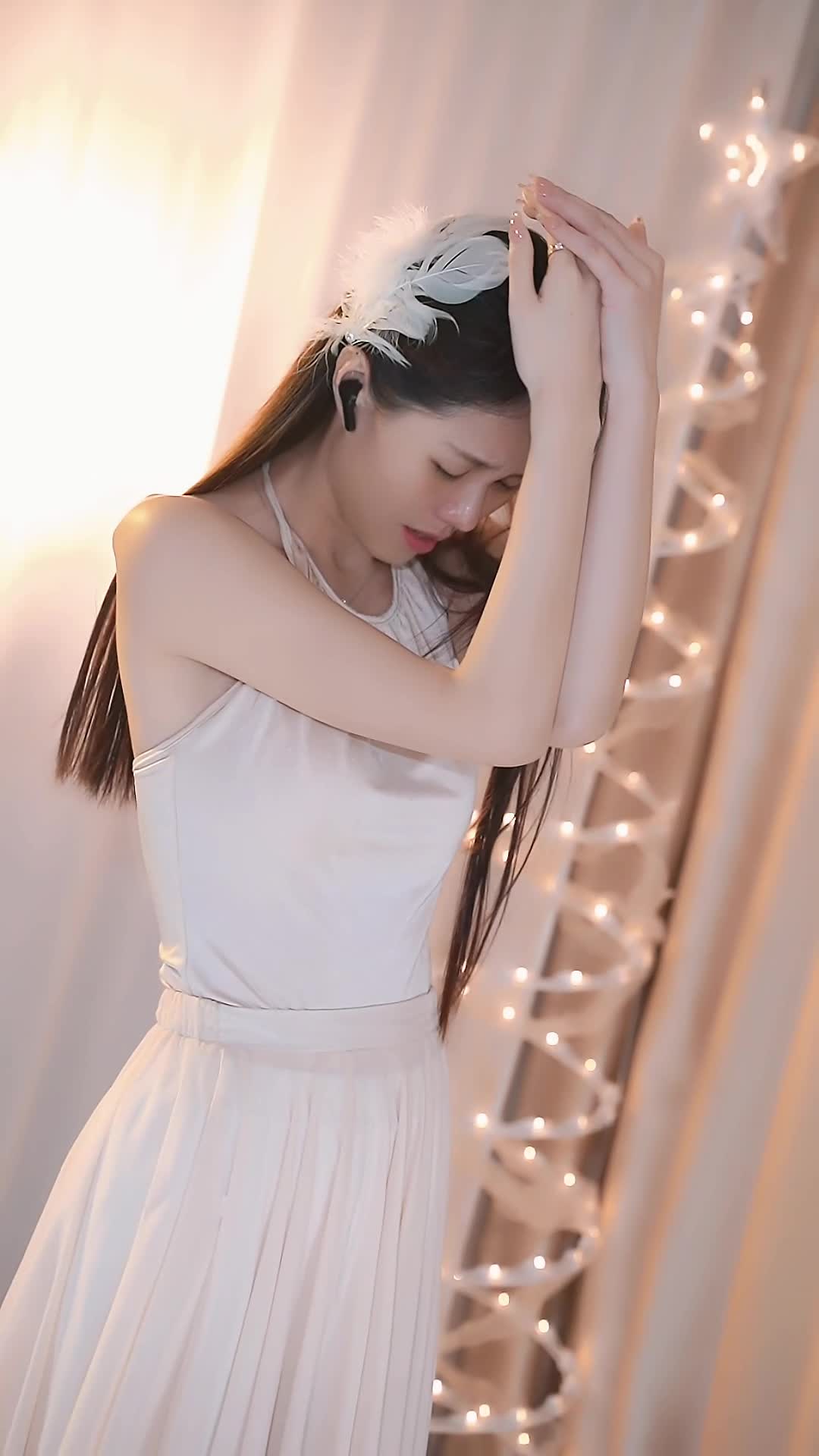 #温南汐 #抖音 #舞蹈 #古装 @ikan_live 2024-06-04
