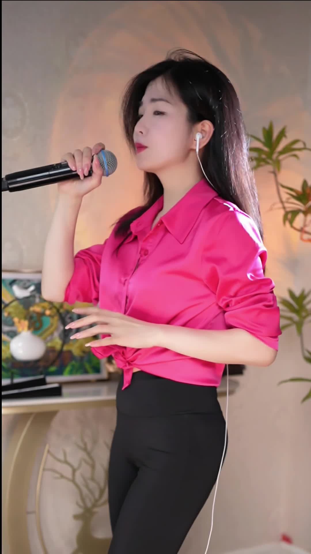 #有鹿 #抖音 #歌手 @ikan_live 2024-06-19