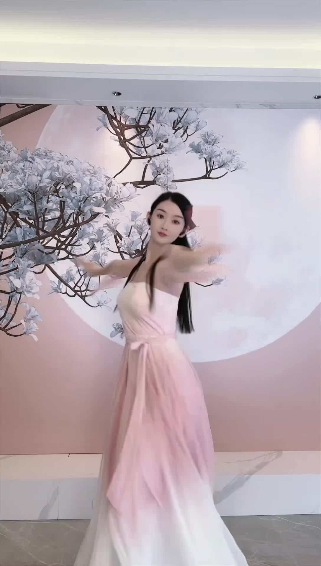 #中国舞_莹莹 #抖音 #舞蹈 #中国舞 @ikan_live 2024-07-09