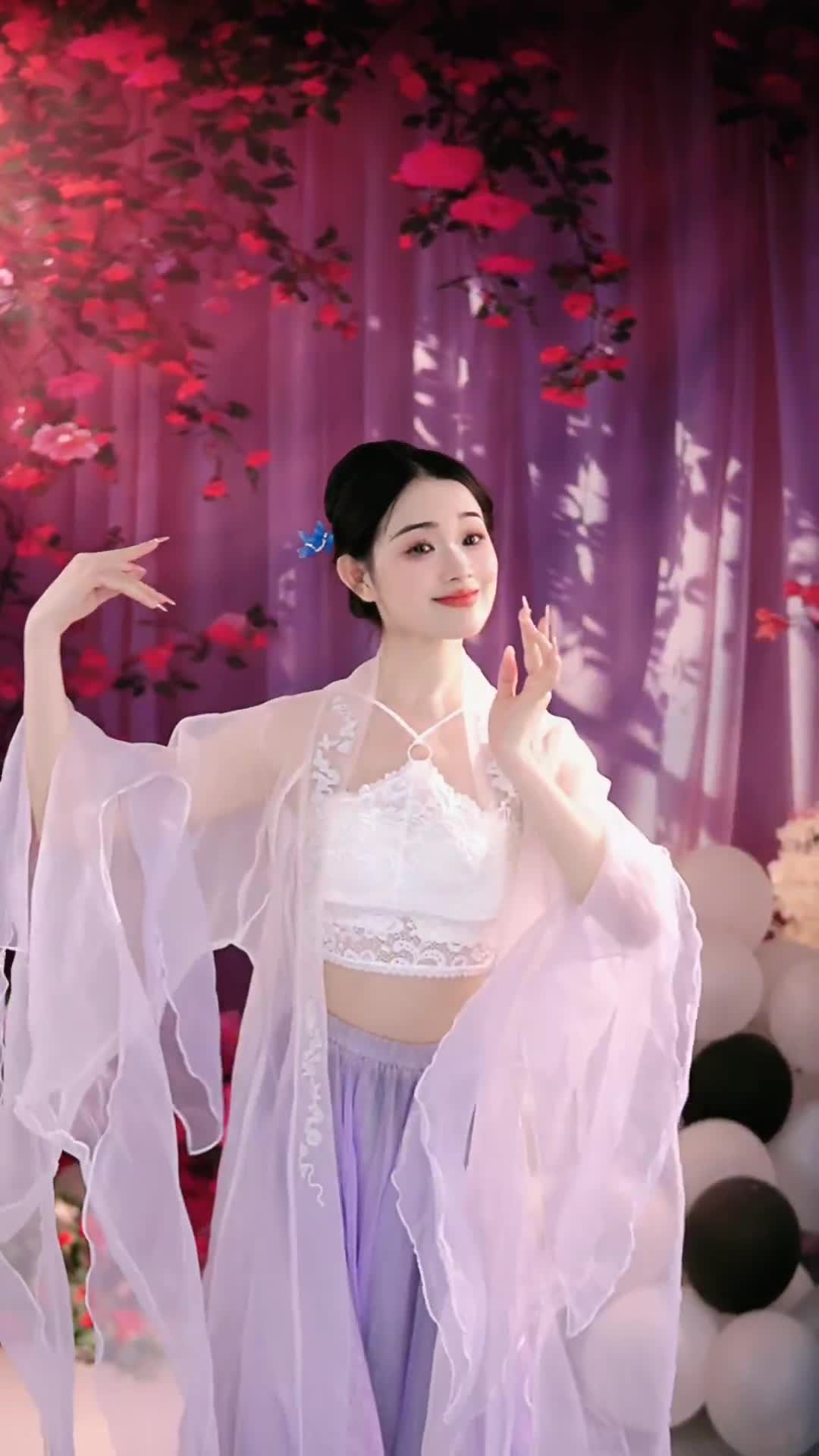 #国舞赵灵儿 #抖音 #舞蹈 #中国舞 @ikan_live 2024-07-07