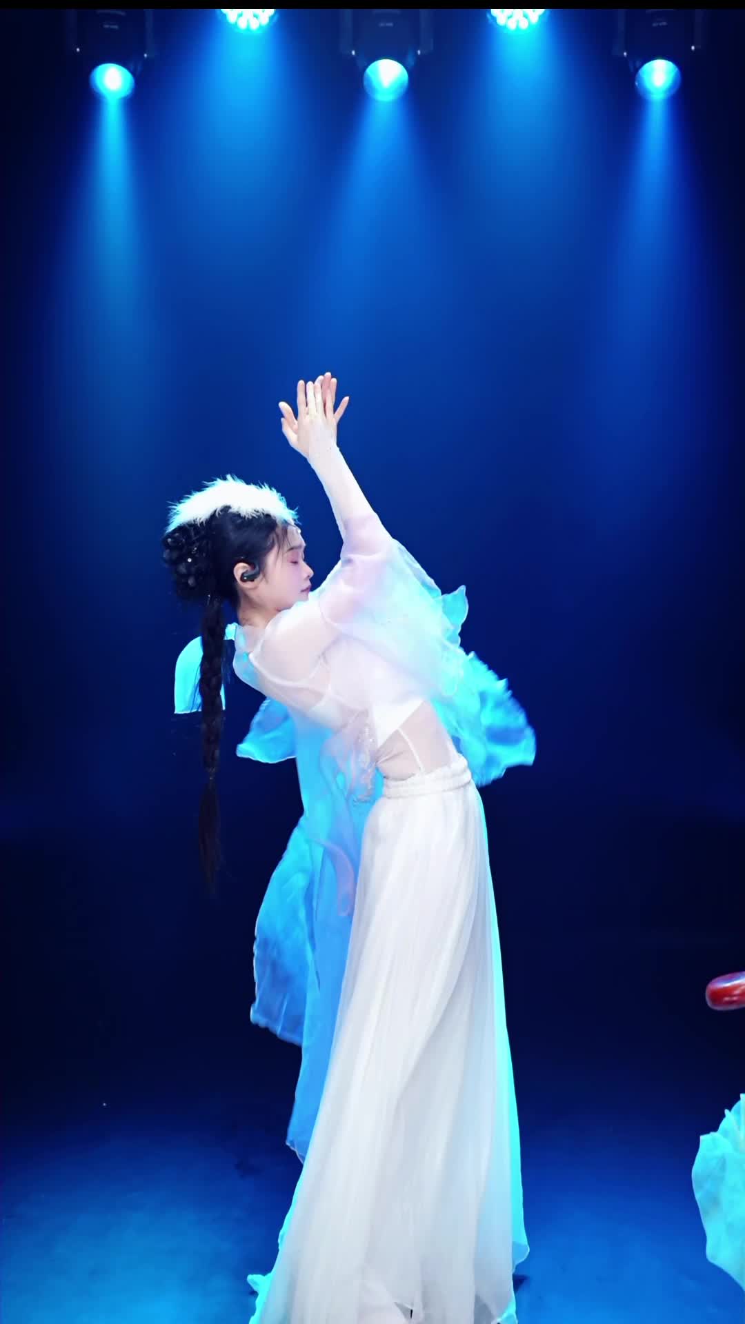 #舞蹈生诗诗 #抖音 #舞蹈 #中国舞 @ikan_live 2024-07-07