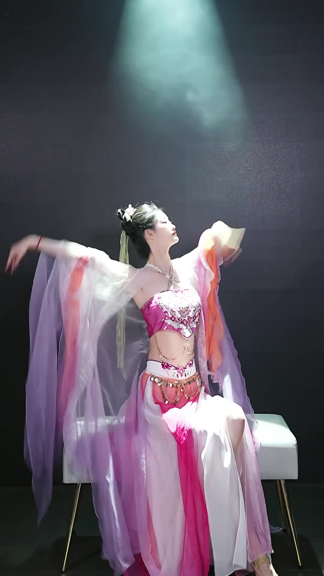 #思思 #抖音 #舞蹈 #中国舞 @ikan_live 2024-07-02