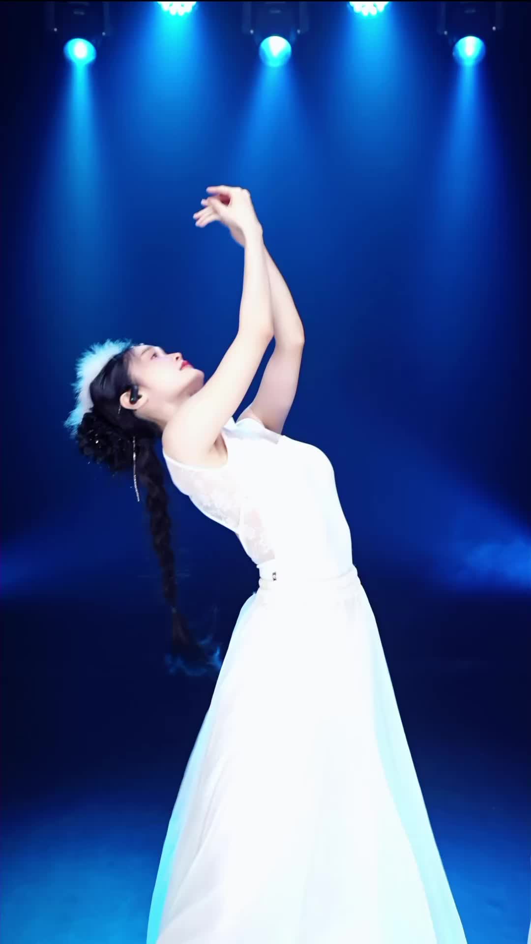 #舞蹈生诗诗 #抖音 #舞蹈 #中国舞 @ikan_live 2024-07-09