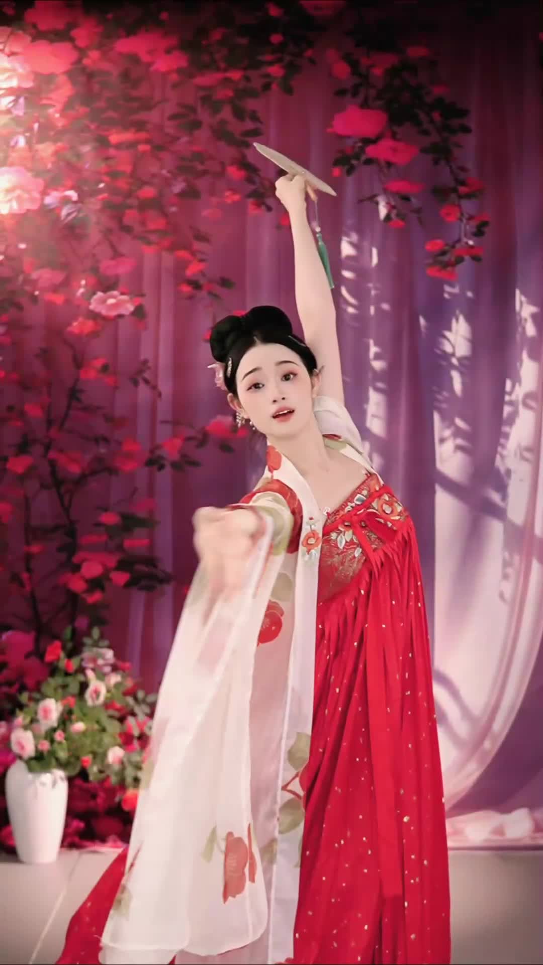 #国舞赵灵儿 #抖音 #舞蹈 #中国舞 @ikan_live 2024-06-28