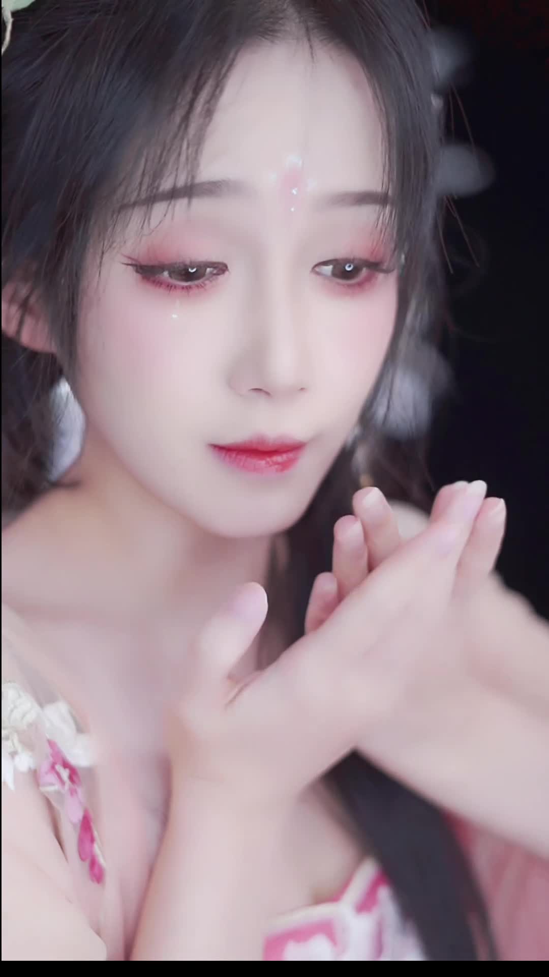 #就是这个羊 #抖音 #舞蹈 #中国舞 @ikan_live 2024-07-08