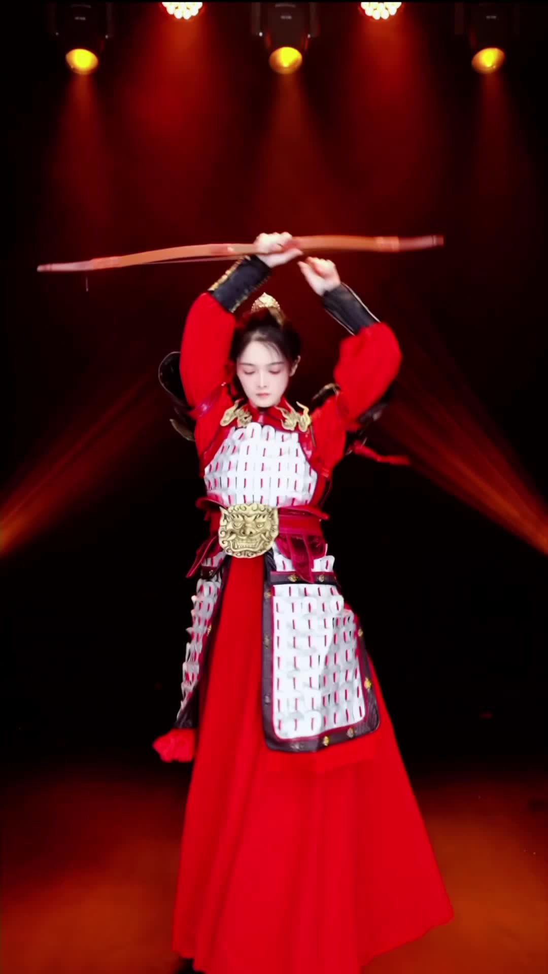 #舞蹈生诗诗 #抖音 #舞蹈 #中国舞 @ikan_live 2024-07-02