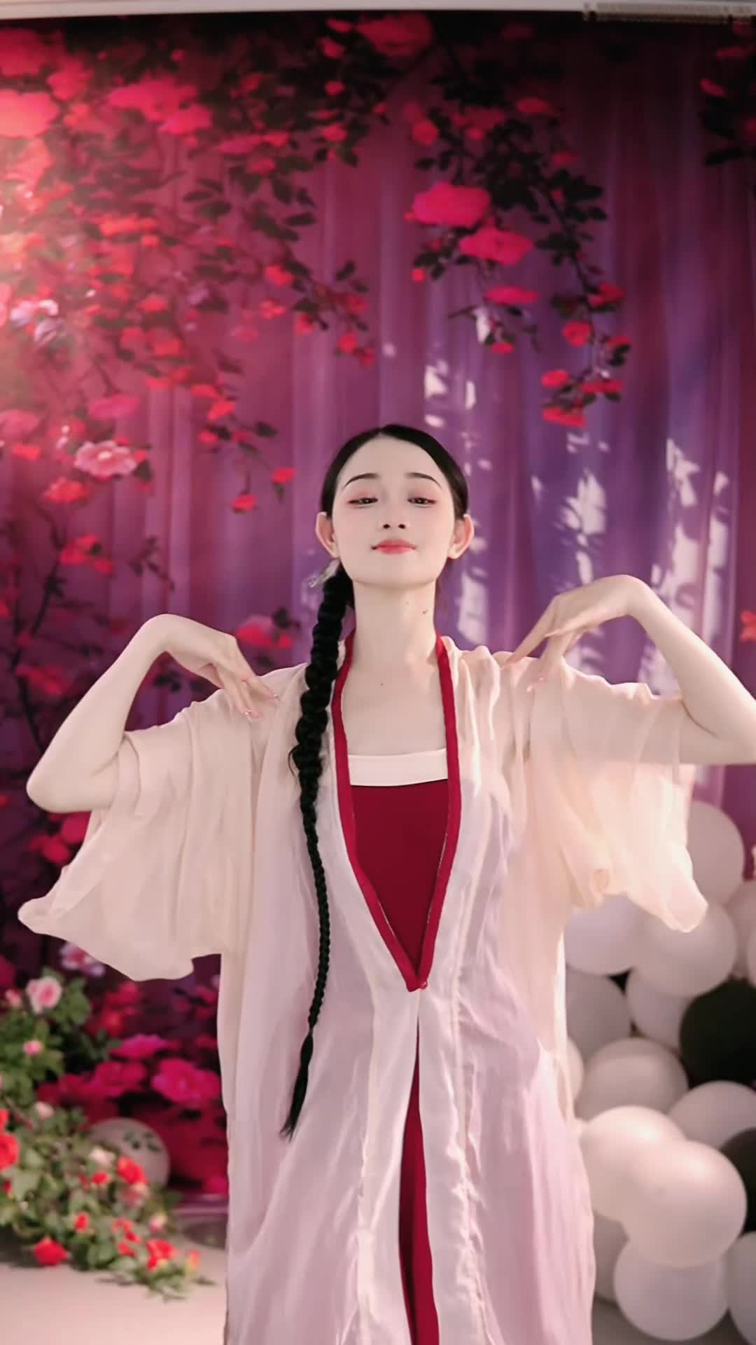 #国舞赵灵儿 #抖音 #舞蹈 #中国舞 @ikan_live 2024-07-04