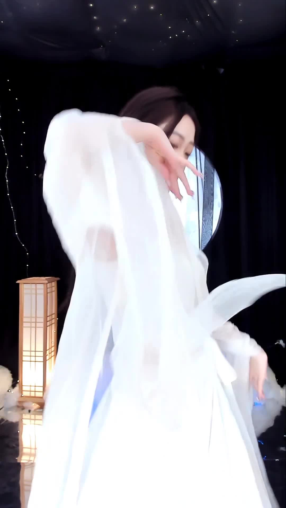 #雪衣容 #抖音 #舞蹈 #中国舞 @ikan_live 2024-07-10