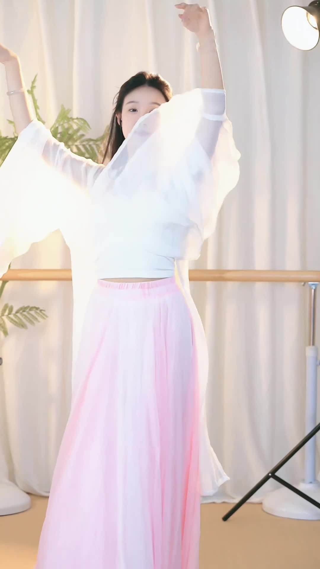 #唐紫涵 #抖音 #舞蹈 @ikan_live 2024-07-10