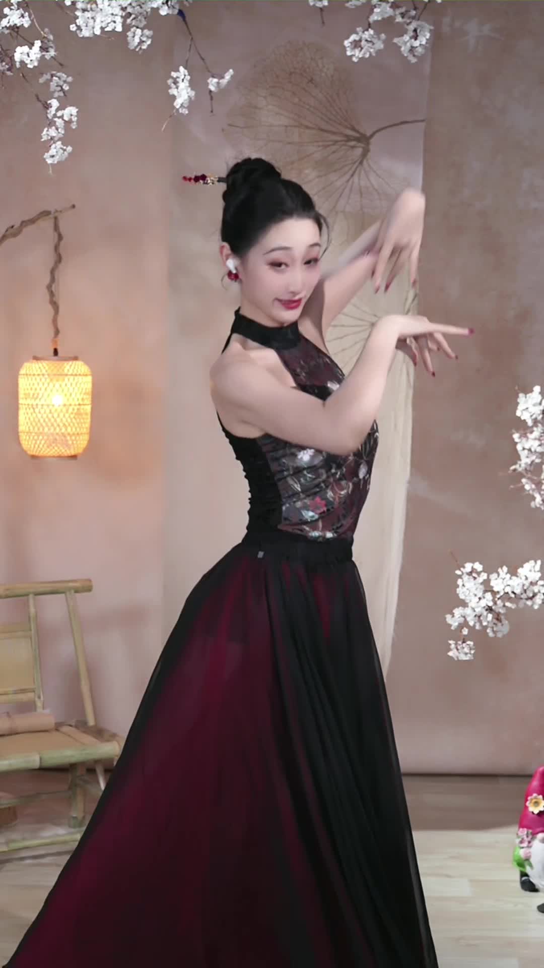 #柳云灿 #抖音 #舞蹈 #中国舞 @ikan_live 2024-07-08