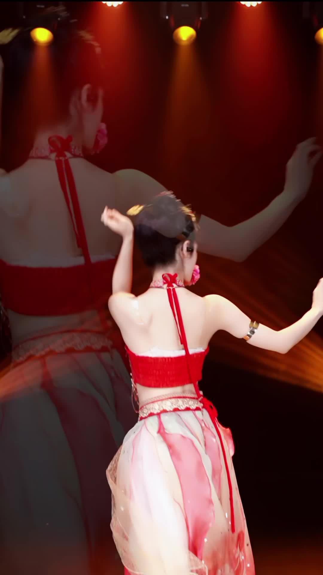 #舞蹈生诗诗 #抖音 #舞蹈 #中国舞 @ikan_live 2024-07-11