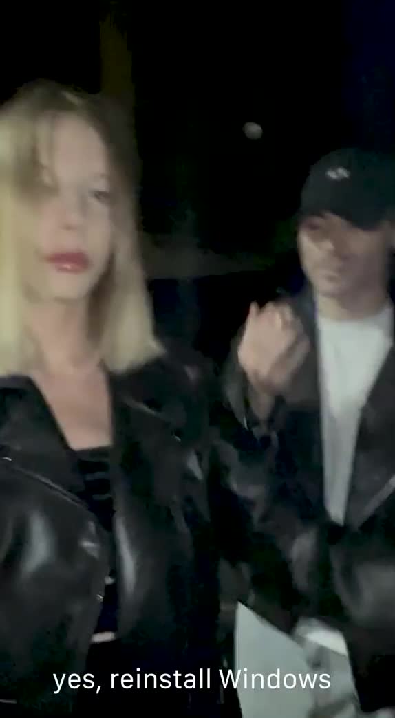 标题：我把俱乐部里的一个人拖到我家。我们笑了很多次，做了很多性交标签：#欧美 #足交 #口交 #抱操 #麟烟阁 @lyggw简评：回家第一件事先打炮，骚的是妹妹坐在椅子上，连着椅子一起抱起来操聊天群   万能搜索点我一键订阅麟烟阁全服务