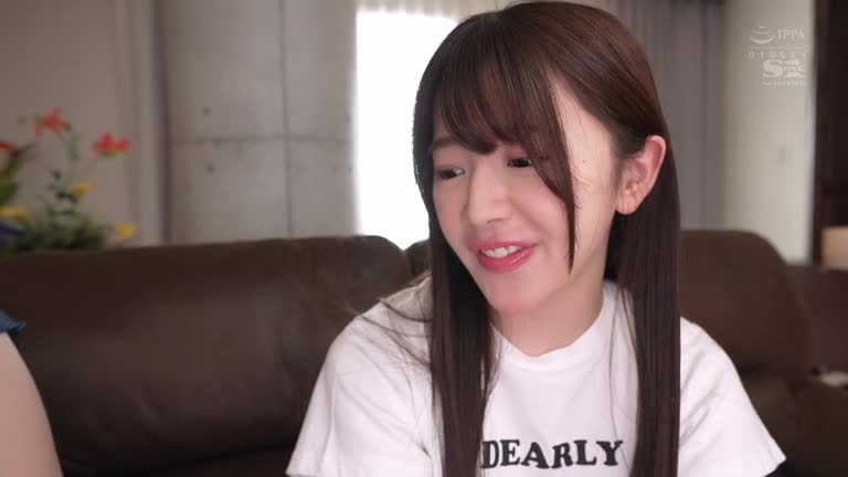 标题：SONE-364 幼なじみ姉妹の姉の方と付き合った僕の事を実はずっと好きだった妹が嫉妬に狂ってノーブラおっぱい誘惑 宇野みれい 生写真3枚付き标签：#东云美玲 #口交 #女上 #巨乳 #后入 @lyggw简评：怎么就突然说要引退了